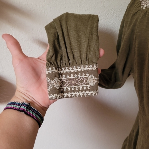 Lucky Brand Green Long Sleeve Embroidered Blouse - Picture 5 of 7